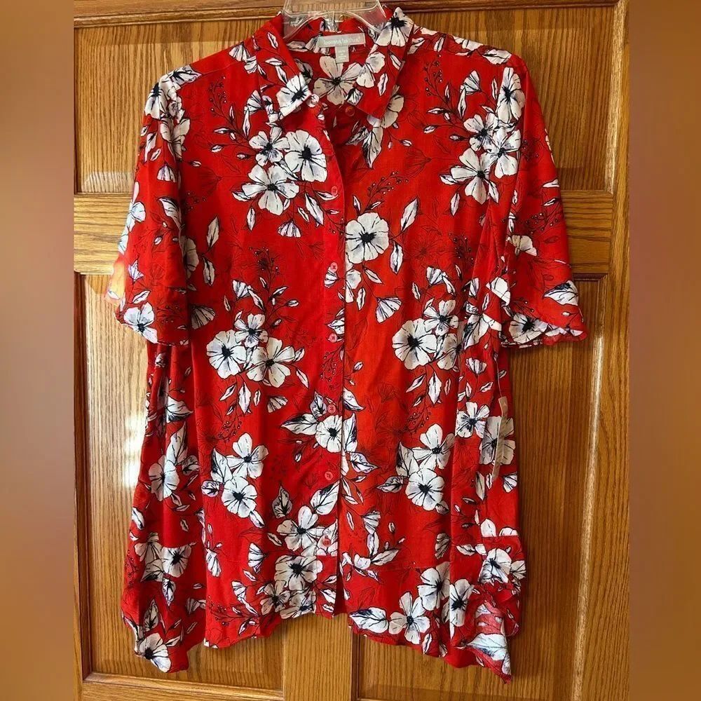 NWT 14/16 red white black floral print pattern button front shirt short sleeve
